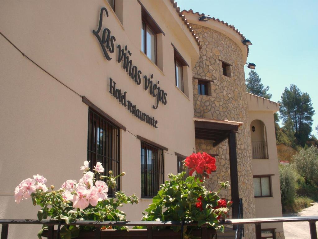 Hotel Restaurante Vinas Viejas Fuentes de Ayódar 외부 사진
