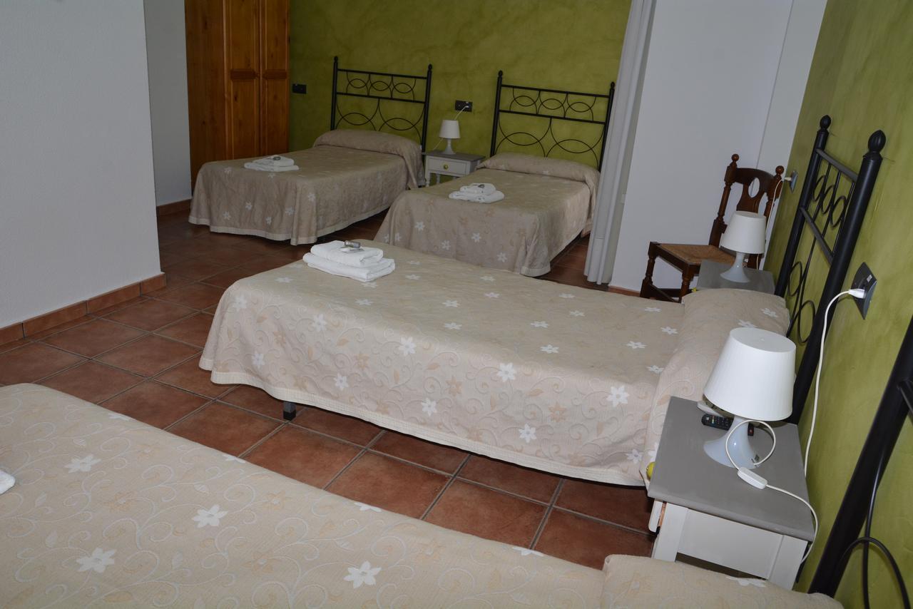 Hotel Restaurante Vinas Viejas Fuentes de Ayódar 외부 사진